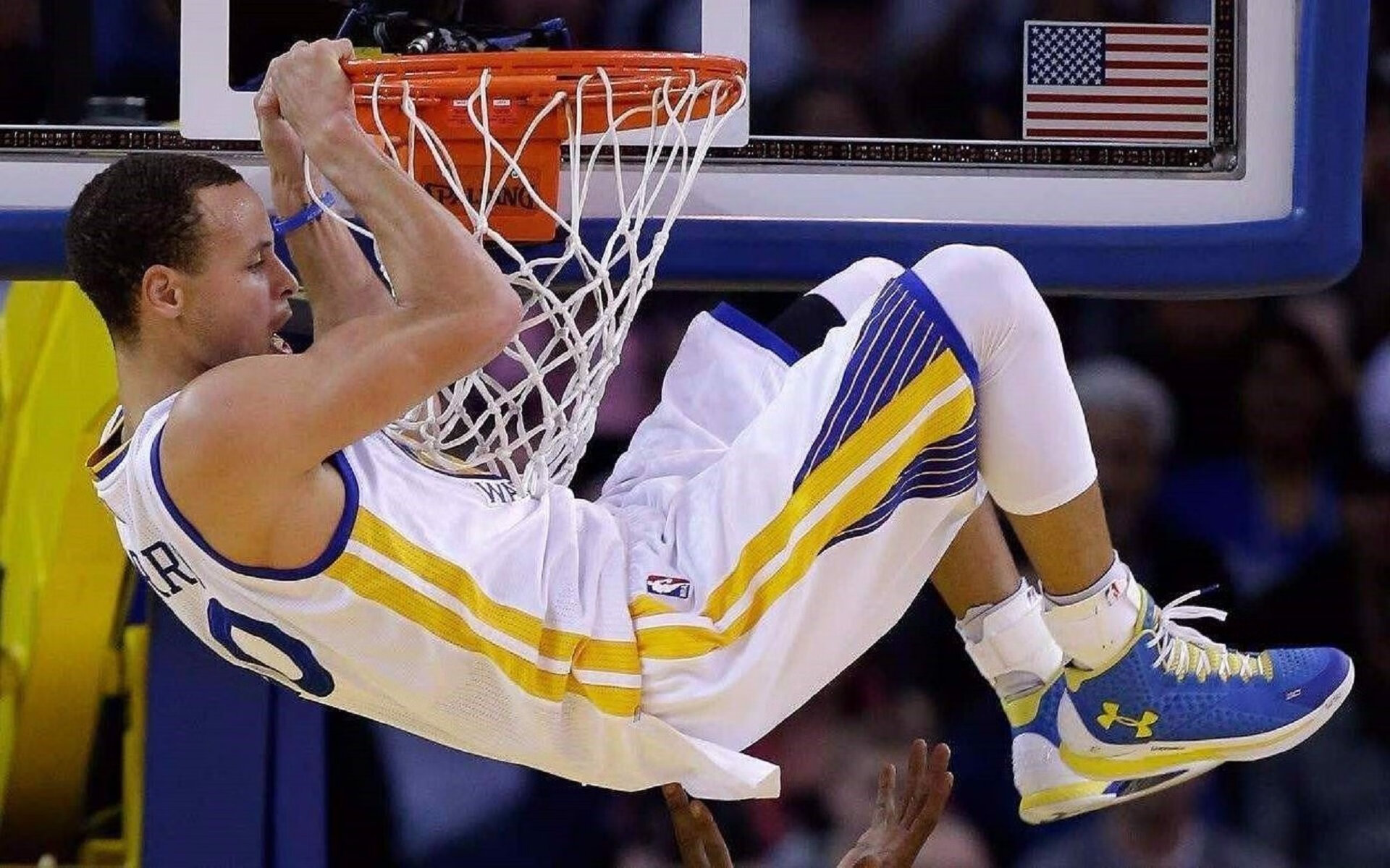 从狂野NBA到中超奇迹，当新奥尔良鹈鹕的备战迷雾与北京国安的连胜狂潮交织